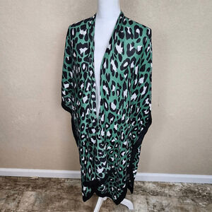 STYLINE Green and Black Animal Print Wrap NWT OS (7174)